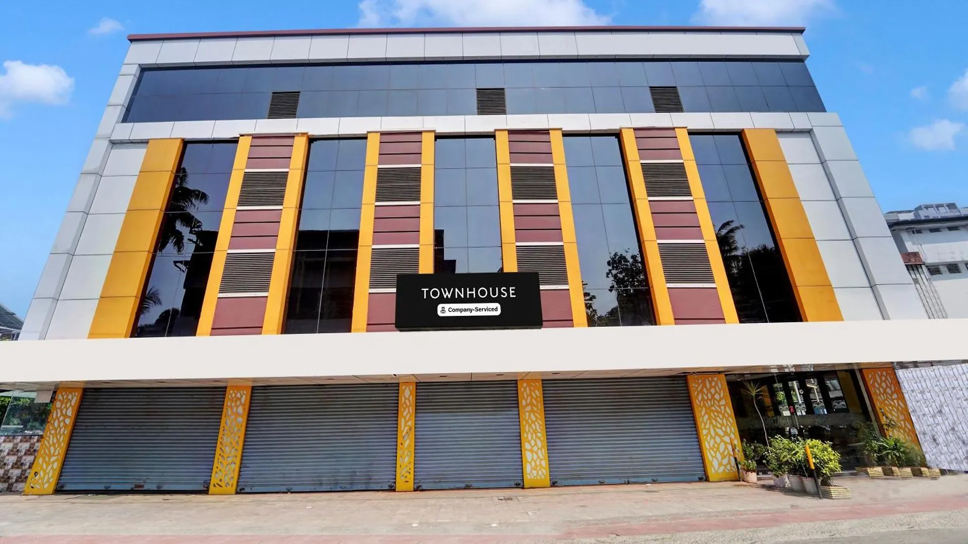 Super Townhouse Ernakulam North Hotel Kochi