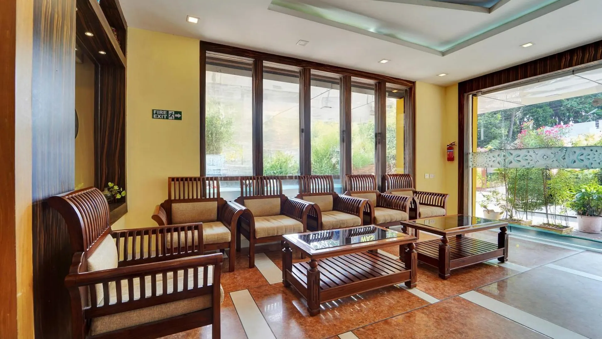 Super Townhouse Ernakulam North Hotel Kochi