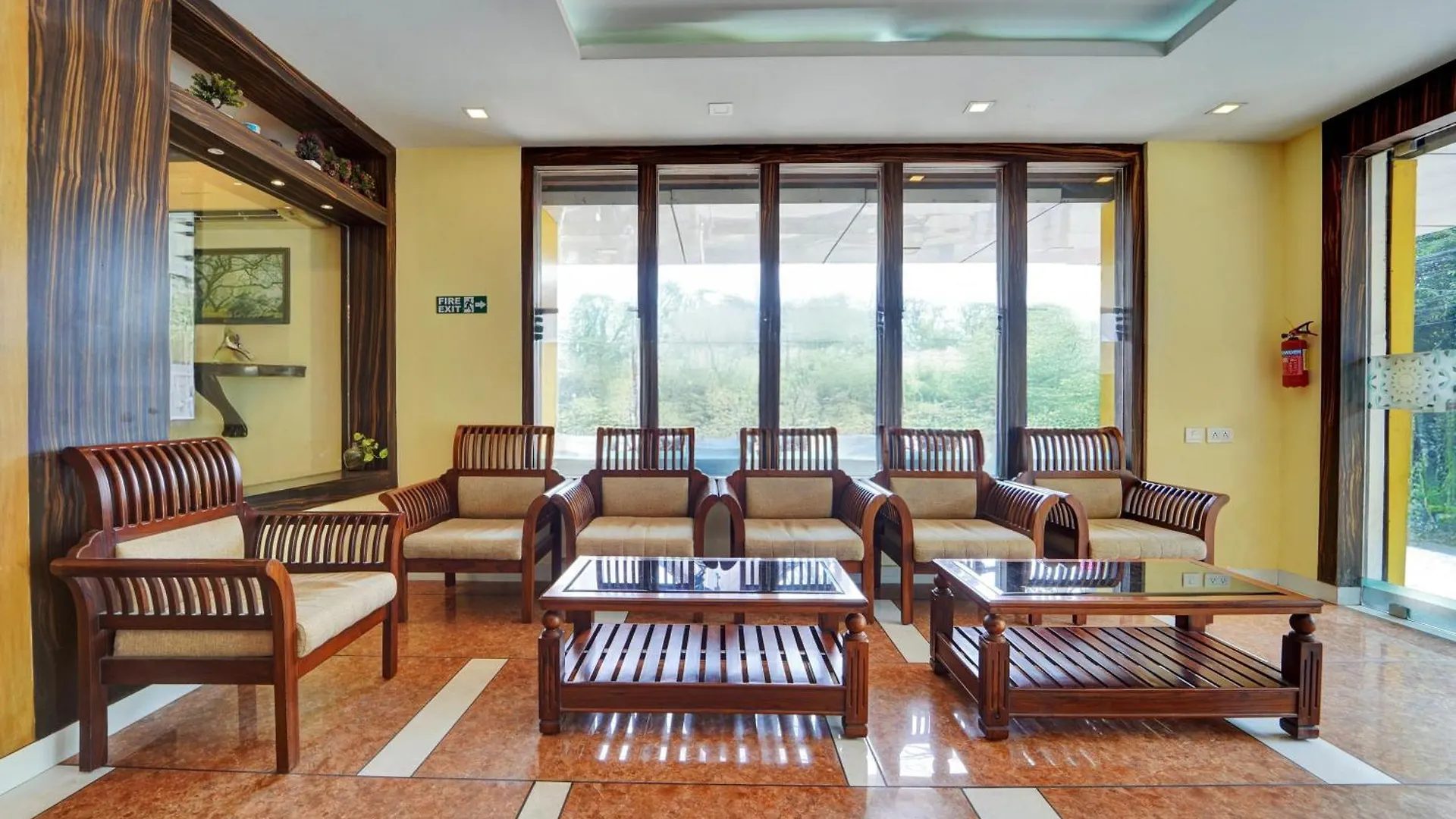 Super Townhouse Ernakulam North Hotel Kochi 0*,